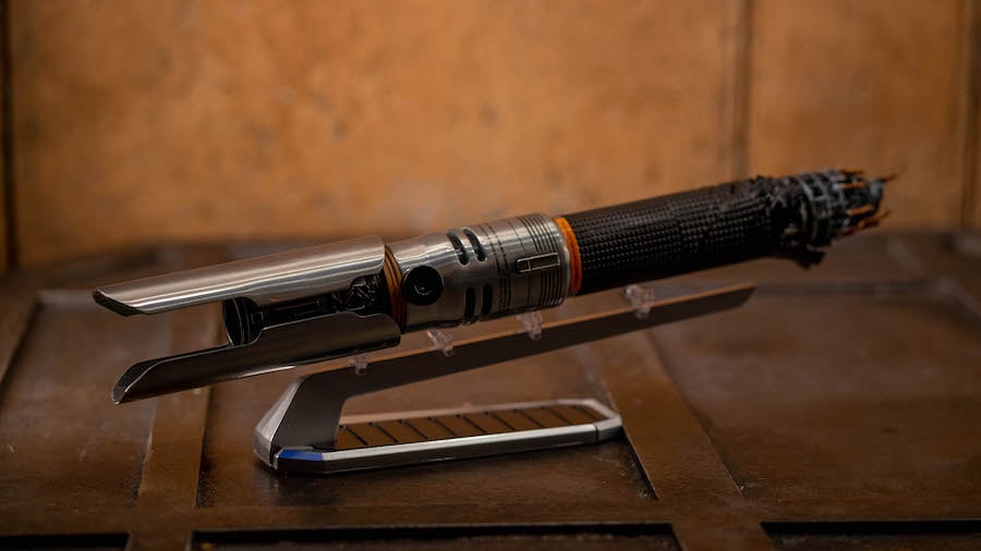 Disney Parks Star Wars Galaxy's Edge 26" Legacy/Savi's Workshop Lightsaber Blade 