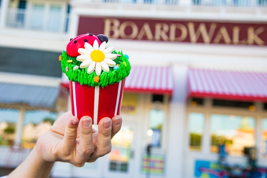 Garden Cupcake at Disney's BoardWalk WDW Foodie Guide: Earth Day