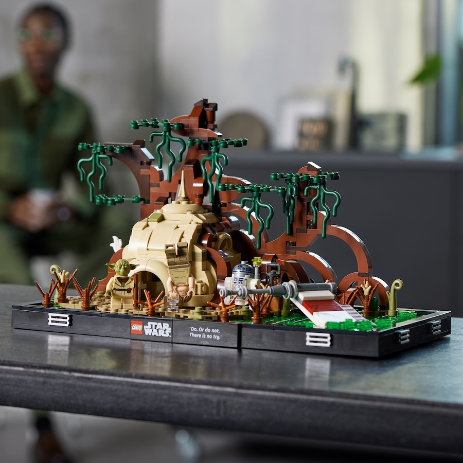 Star Wars LEGO® Helmets and Diorama Sets