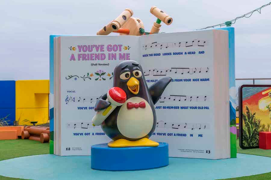 Wheezy the singing penguin at Toy Story Hotel