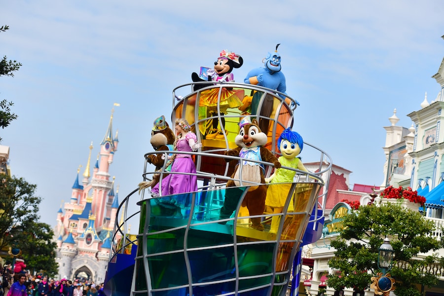 “Dream…and Shine Brighter!” at Disneyland Paris