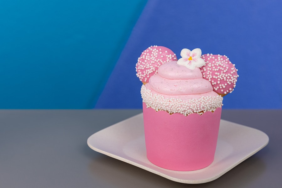 Strawberry Bliss Cupcake WDW Foodie Guide: Mother's Day Treats