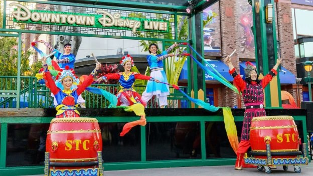 Chinese Cultural Splendor performance at Disneyland Resort