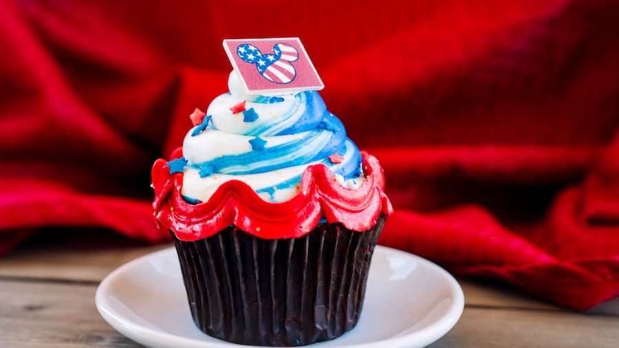 Fourth of July Cupcake from Jolly Holiday Bakery Cafe