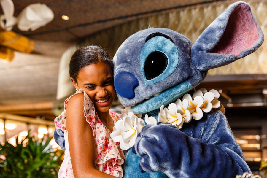 Beloved Character Dining Returning to Disney World this Fall