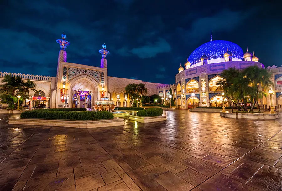 Photo of Agrabah inspired marketplace at Arabian Coast at Tokyo Disney Sea.
