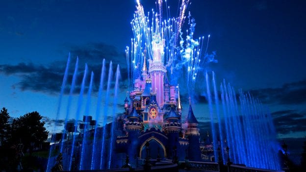 “Disney Streams…Blue!” at Disneyland Paris