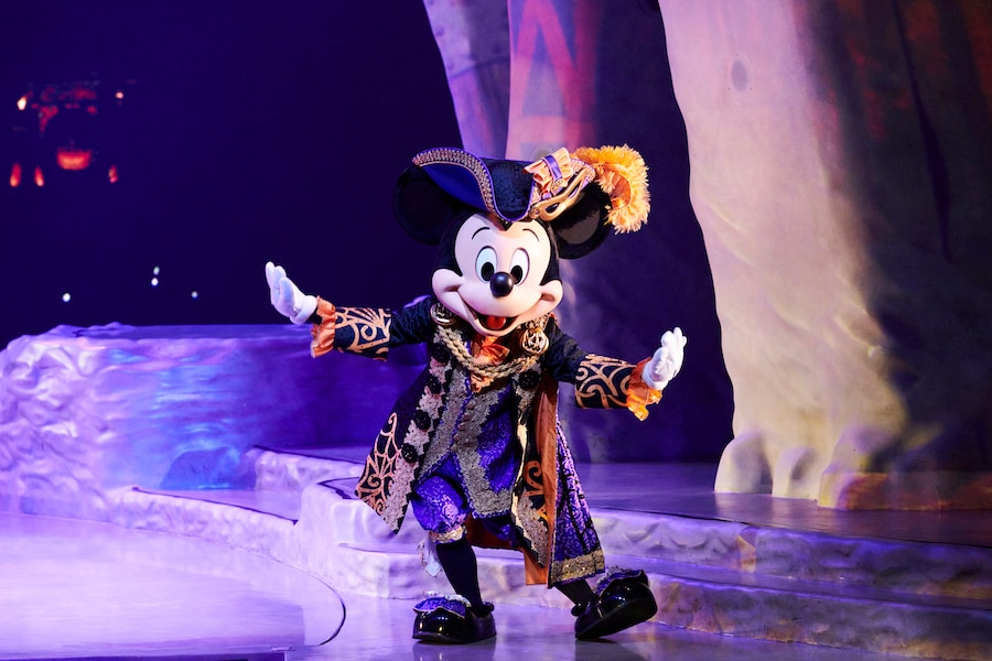 Mickey Mouse in “Halloweentime with You”­­