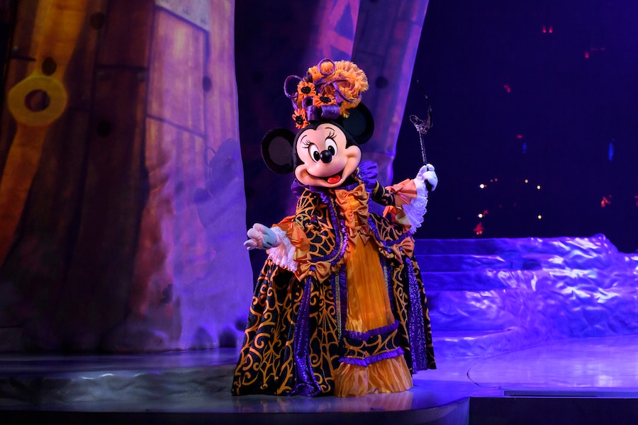 Minnie Mouse in “Halloweentime with You”­­