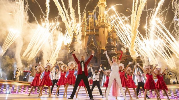 ABC and Disney Parks are Rocking the Holidays with some of Today’s Biggest Stars in Annual Specials