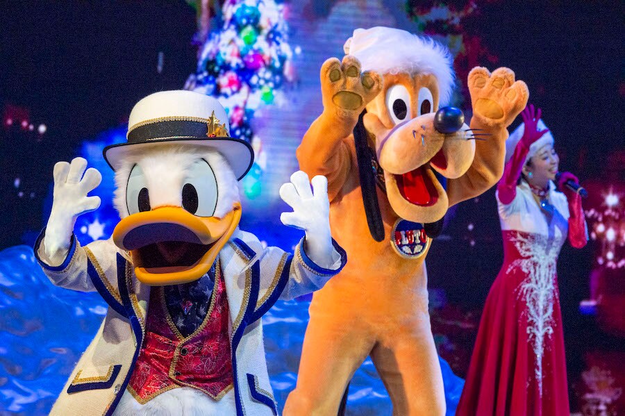 Donald Duck and Pluto in “Christmastime with You”