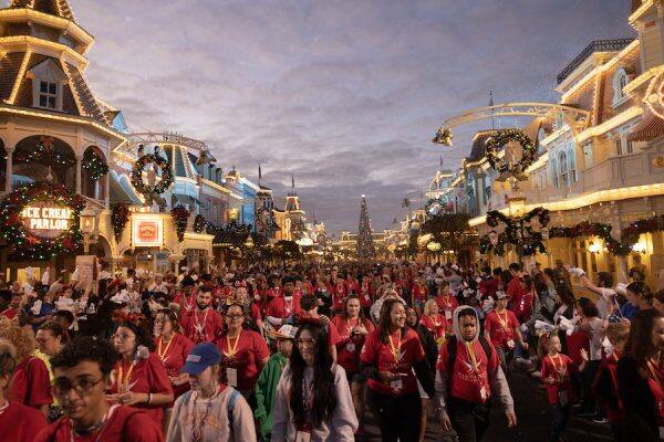 Disney Welcomes Families of Fallen Military Heroes for Sunrise Ceremony ...