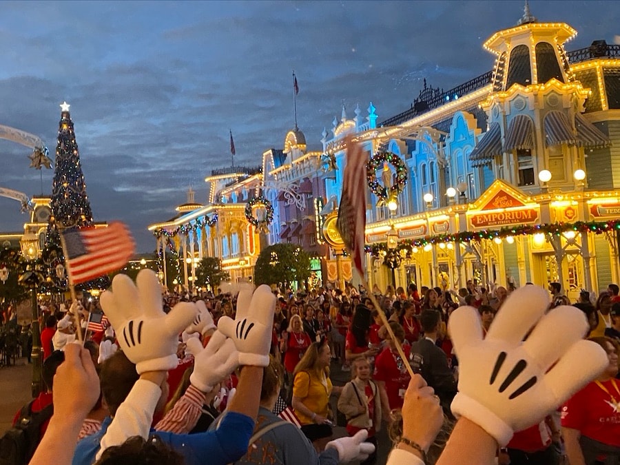 More than 1,000 Disney Cast Members lined Main Street, U.S.A in Magic Kingdom Park to welcome Gold Star Families
