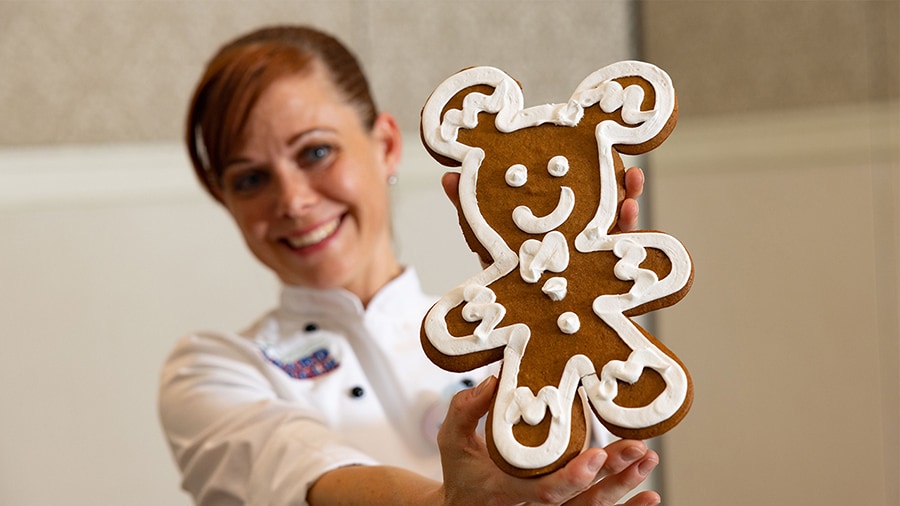 Chef and Mickey gingerbread cookie