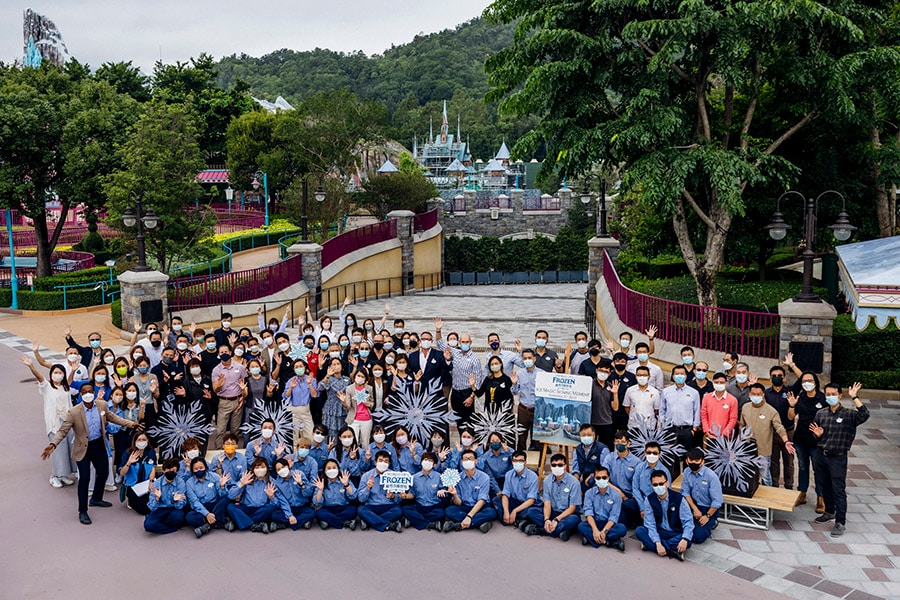 Cast members at the "World of Frozen" Ice Magic Signing Moment at Hong Kong Disneyland Resort