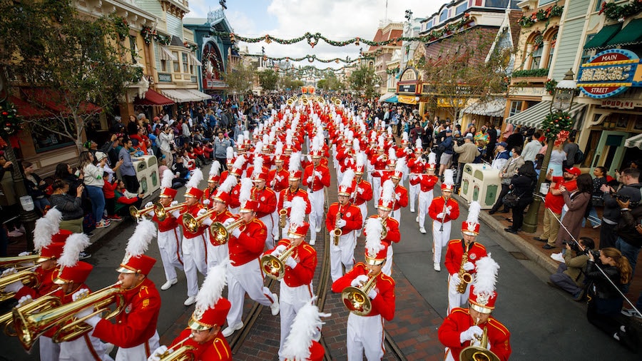 Utah and Penn State Celebrated at Disneyland Resort Ahead of the 2023 Rose Bowl Game