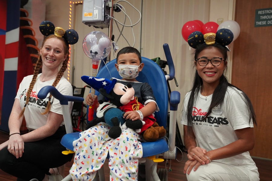 Disney VoluntEARS with Patient at Local Children's Hospital