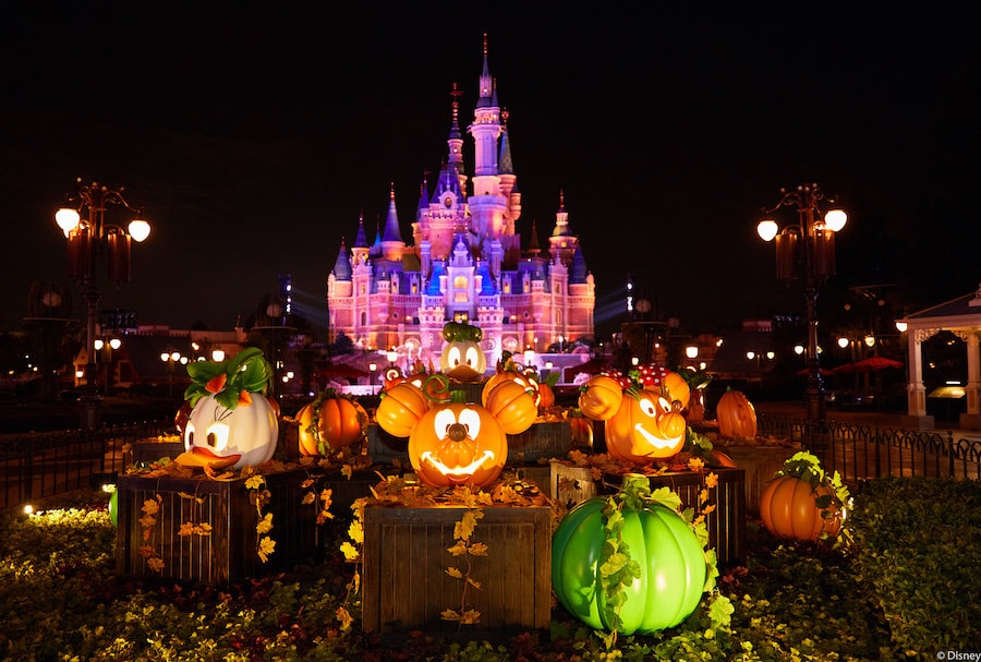 Halloween Experiences You Can’t Miss at Shanghai Disney Resort