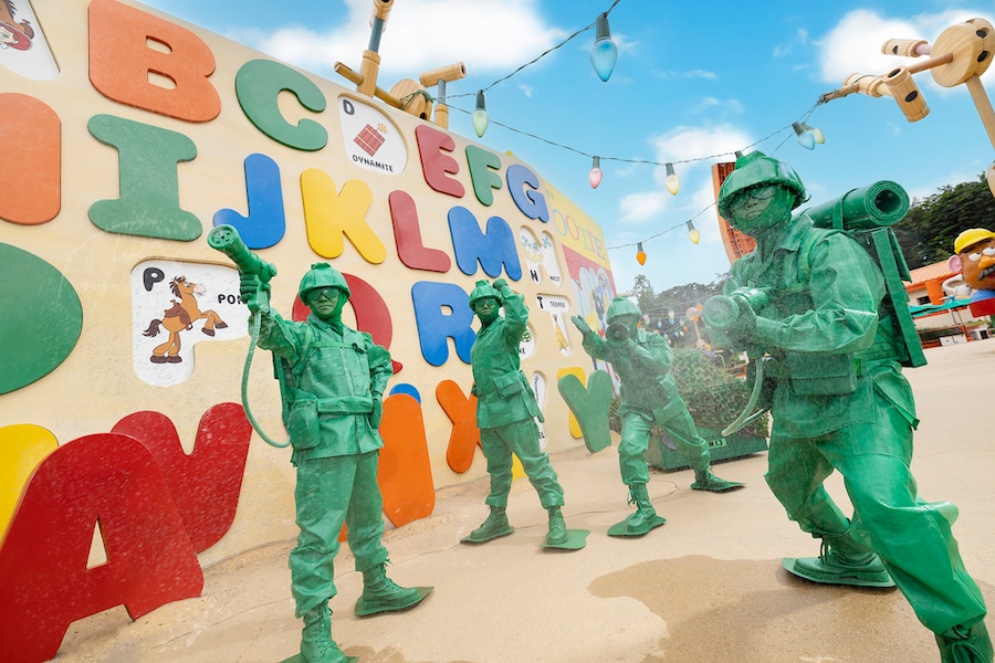 Hong Kong Disneyland Resort Toy Soldiers from Toy Story movie