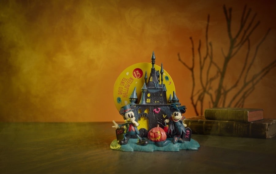 Mickey Mouse and Minnie Mouse Halloween Countdown Calendar