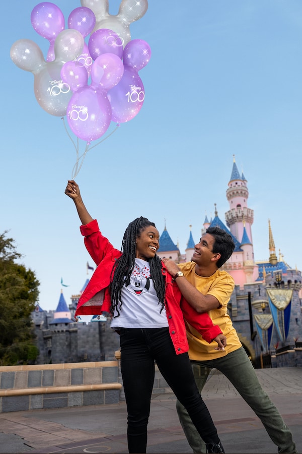 Disney PhotoPass - Balloons, Location: Disneyland Resort