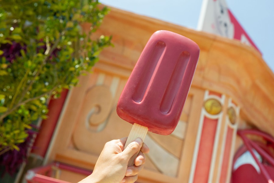 Chocolate Marshmallow dessert in the shape of a popsicle from Zootopia at Shanghai Disney Resort