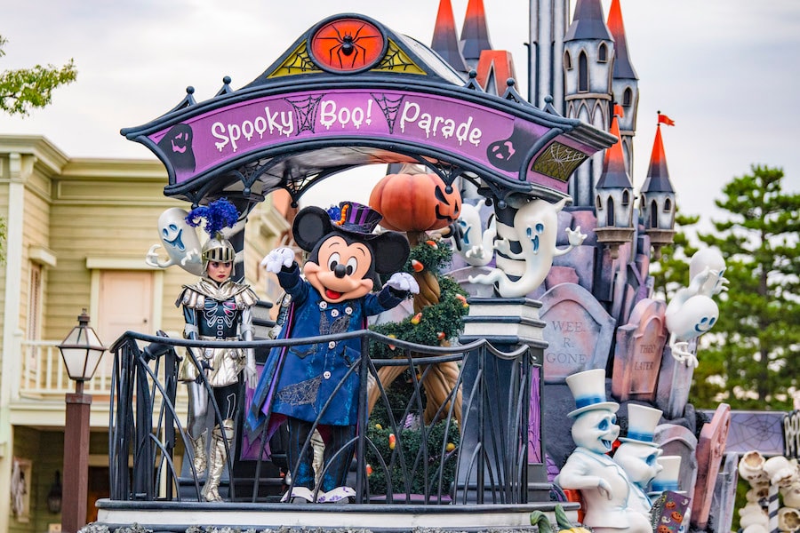 Halloween at Disney Parks - Mickey in the “Spooky ‘Boo!’ Parade” at Tokyo Disney Resort