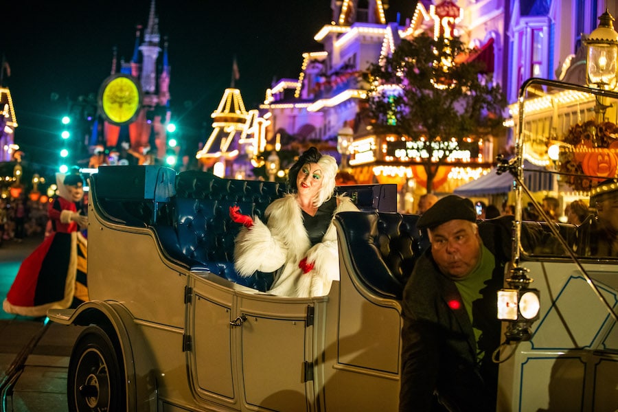 Cruella at Walt Disney World in Magic Kingdom Park at Mickey’s Not So Scary Halloween Party