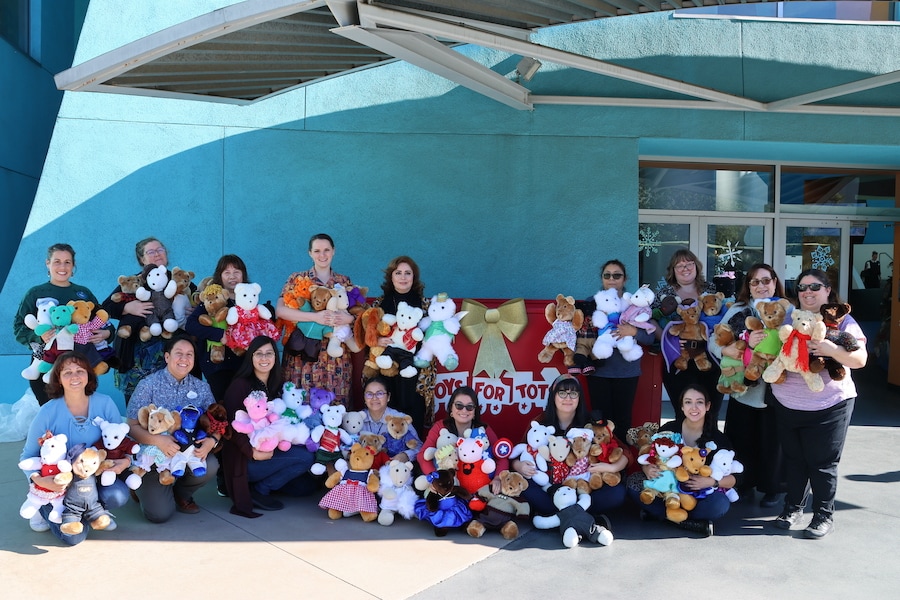 Disney Ultimate Toy Drive, Disney cast members volunteering