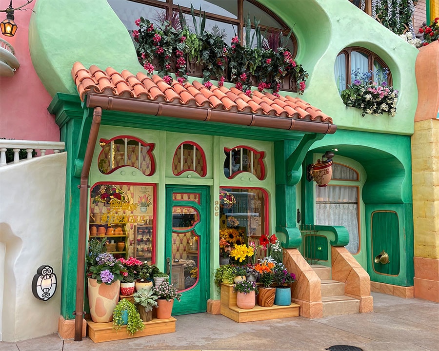 Otterton’s Flower Shop in Zootopia at Shanghai Disney Resort