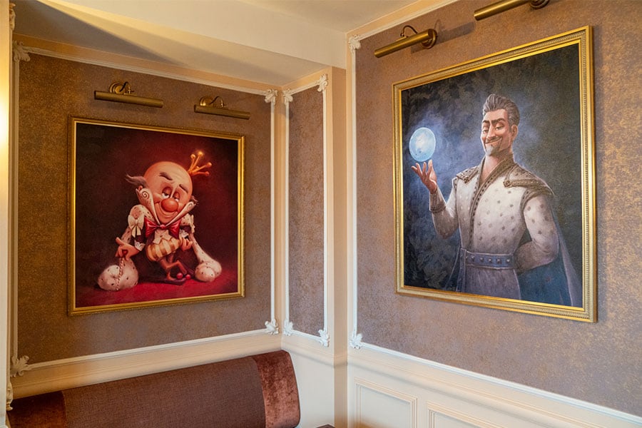 King Candy and King Magnifico artwork in the Royal Banquet at Disneyland Hotel in Paris