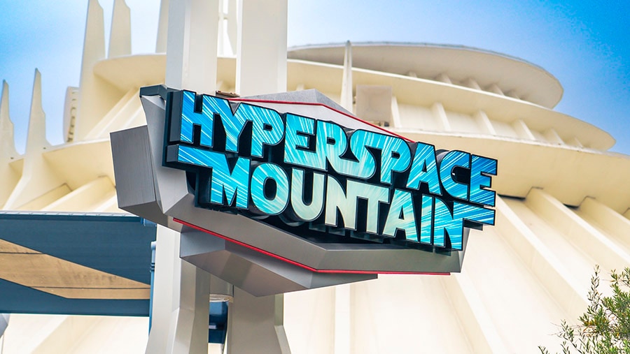 Hyperspace Mountain au Parc Disneyland