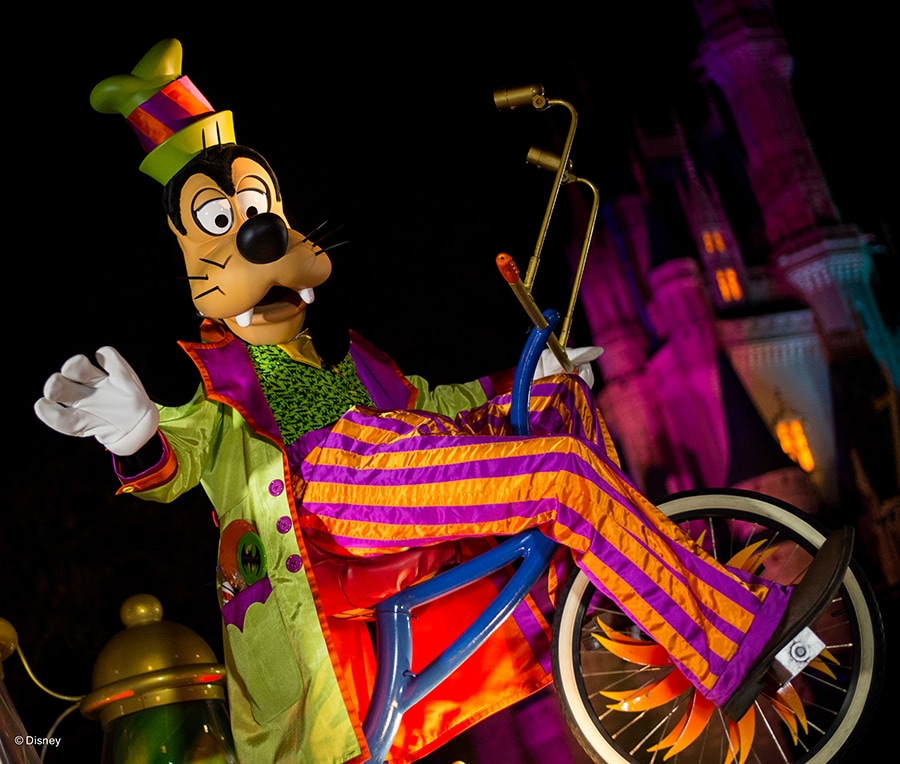Goofy in Mickey’s Boo-To-You Halloween Parade at Mickey’s Not-So-Scary Halloween Party