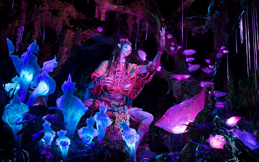 The Shaman of Songs, as seen in Na'vi River Journey