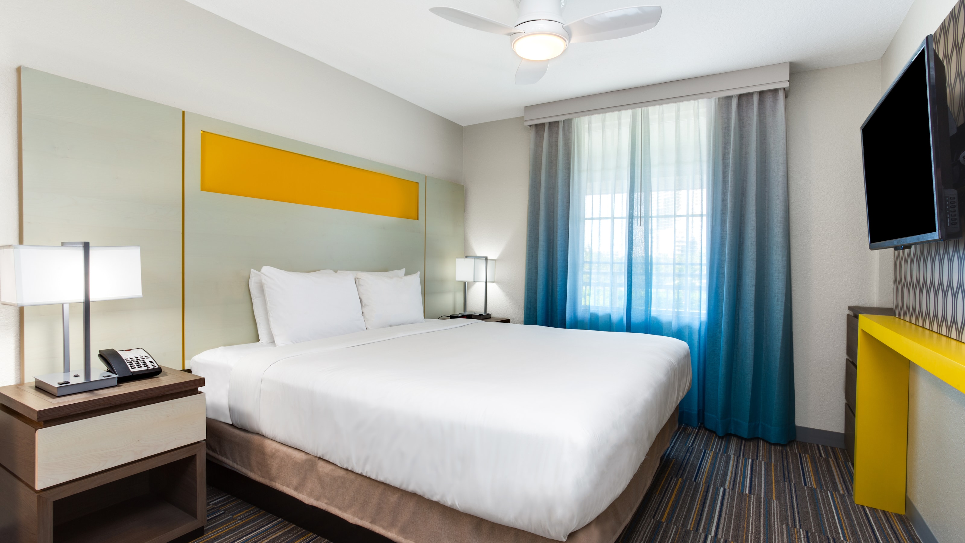 Disfs Holiday Inn Resort Orlando Suites 2br Queen Suite Room 16x9 