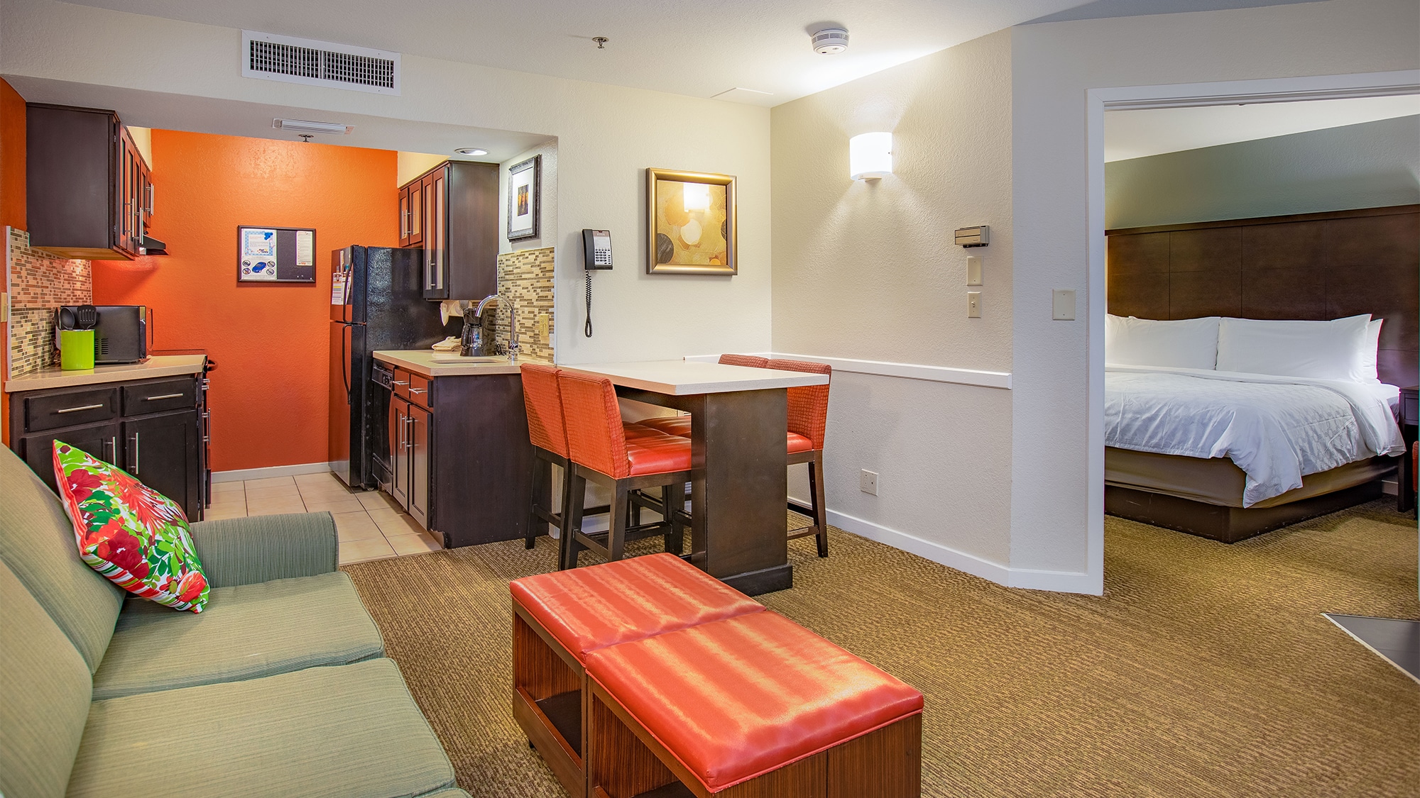 Sonesta ES Suites Orlando – Lake Buena Vista suite