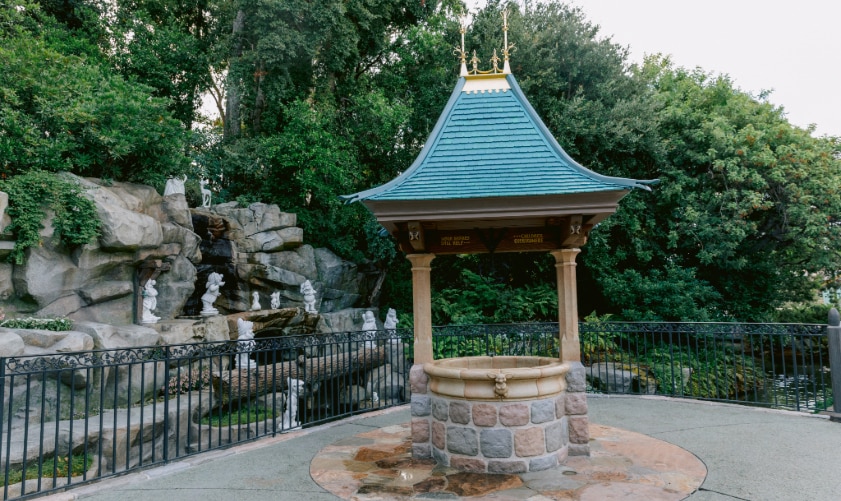Statues of Snow White, the Seven Dwarves and animals at Snow White Grotto