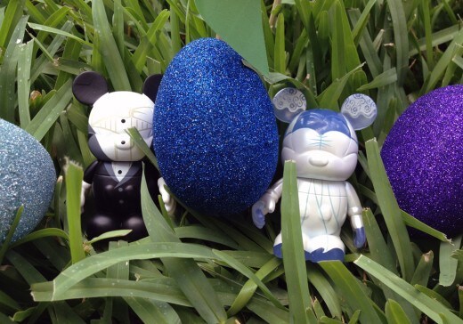 Bird and groom Vinylmations with Easter eggs.