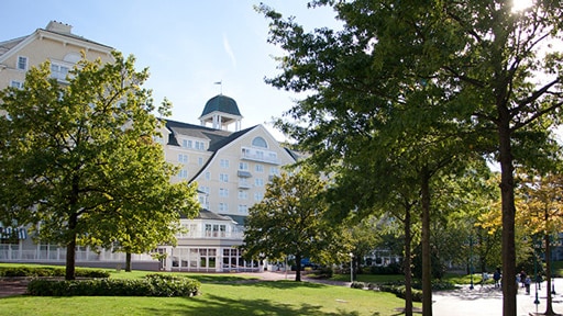 Disney's Newport Bay Club in Paris