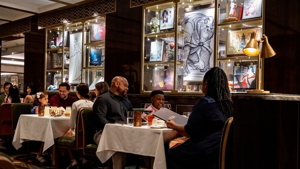 Guests dining at 1923, a fine dining restaurant