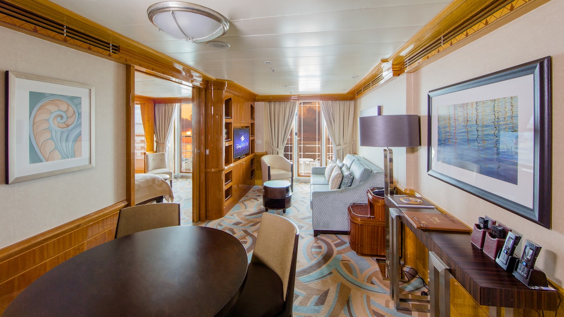 disney magic cruise suites
