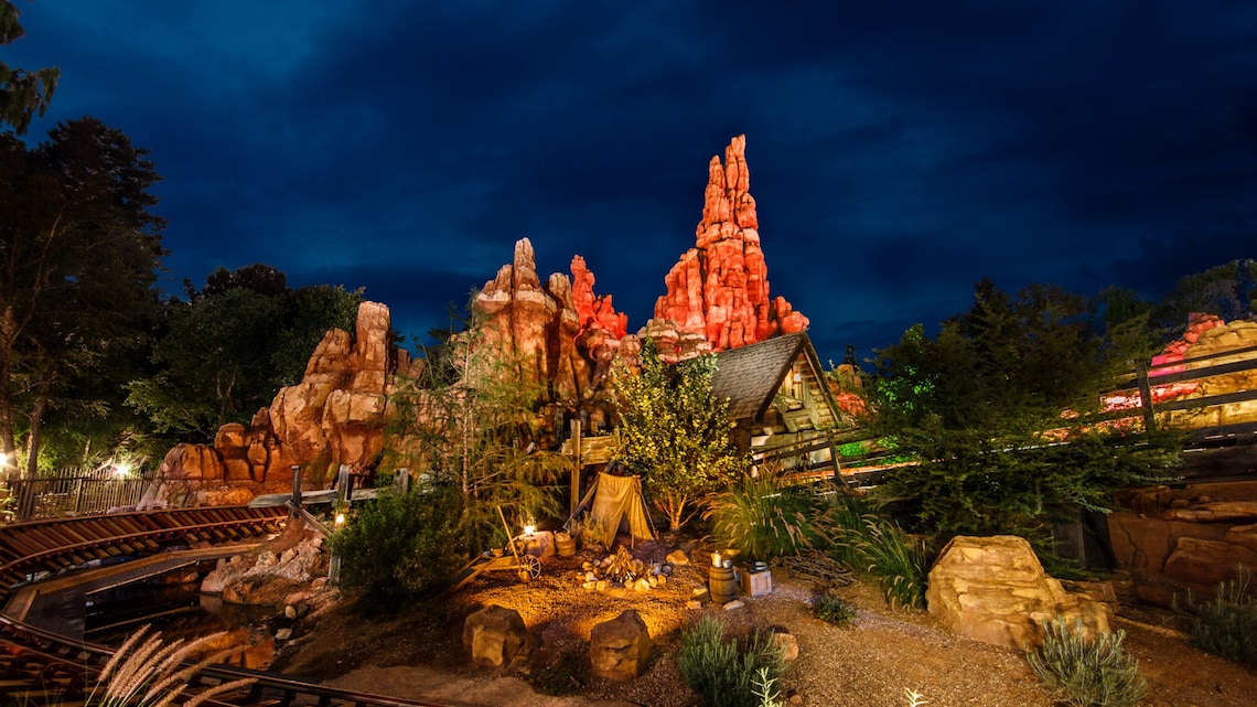 A section of Big Thunder Mountain Railroad with a hairpin curve and a campground