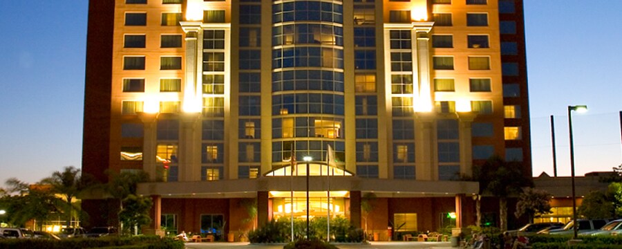 The front of the 14-story Embassy Suites Anaheim - South lit up at night