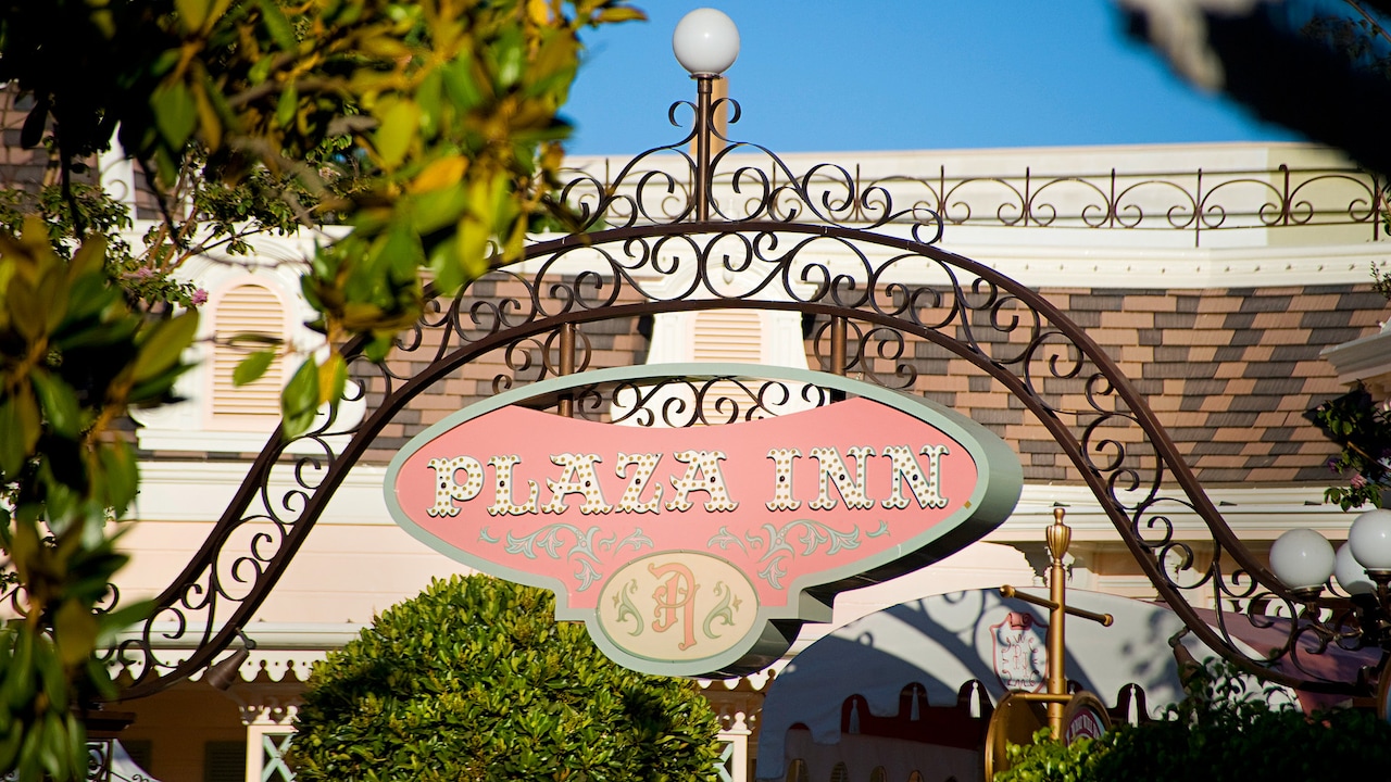 Plaza Inn at Disneyland Park