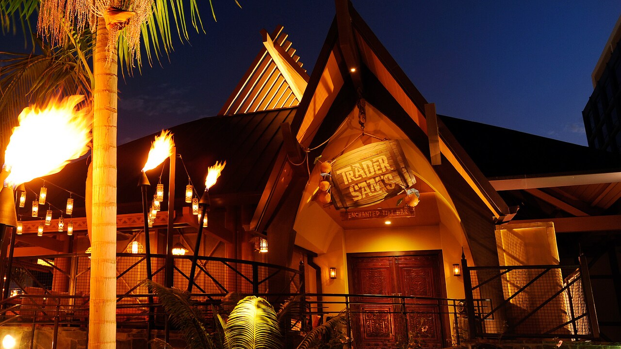 Trader Sam's Enchanted Tiki Bar at Disneyland Hotel