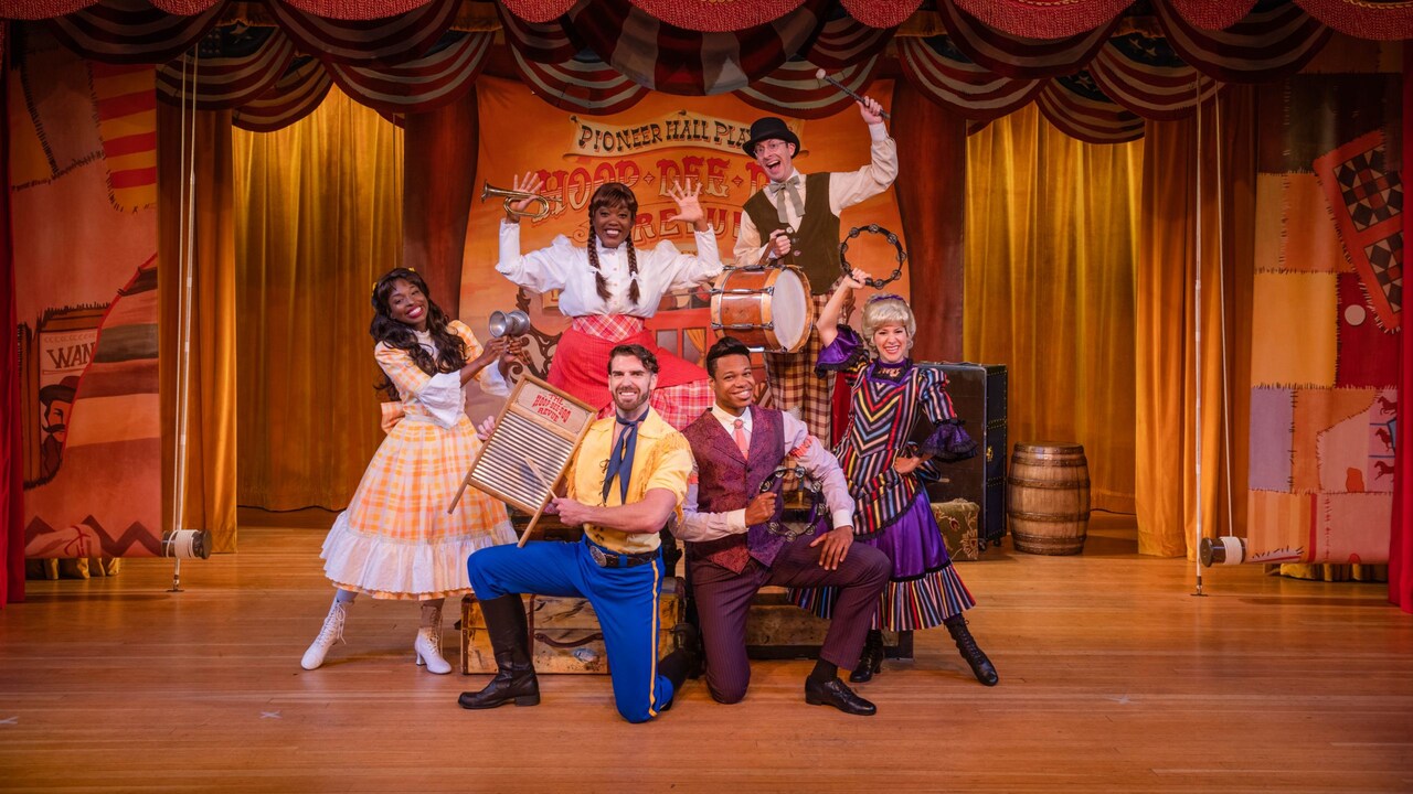 Hoop-Dee-Doo Musical Revue at Walt Disney World