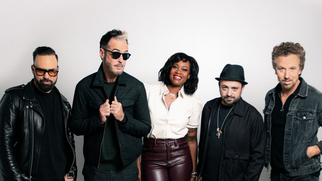 The 5 members of the group Fitz and The Tantrums