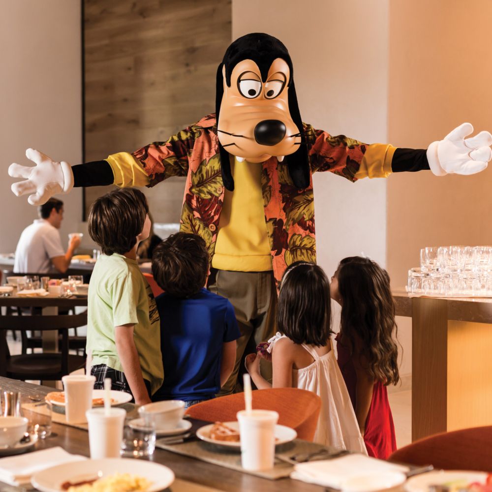 Good Morning Breakfast with Goofy and His Pals at Walt Disney World