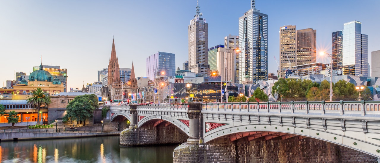 Skyline of Melbourne with a bridge over the Yarra River