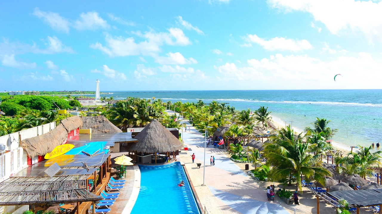 beach escape club costa maya